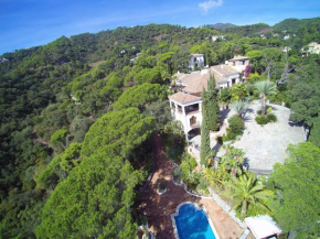 Отель Villa Candela En La Colina  Бенаавис
